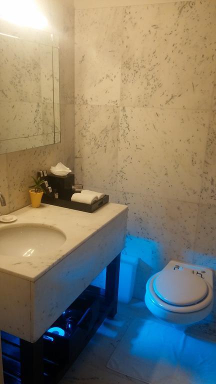 Deluxe Double Room on F&B Happy Hours 11 on selected beverages from 5 to 9 PmSunday to Friday