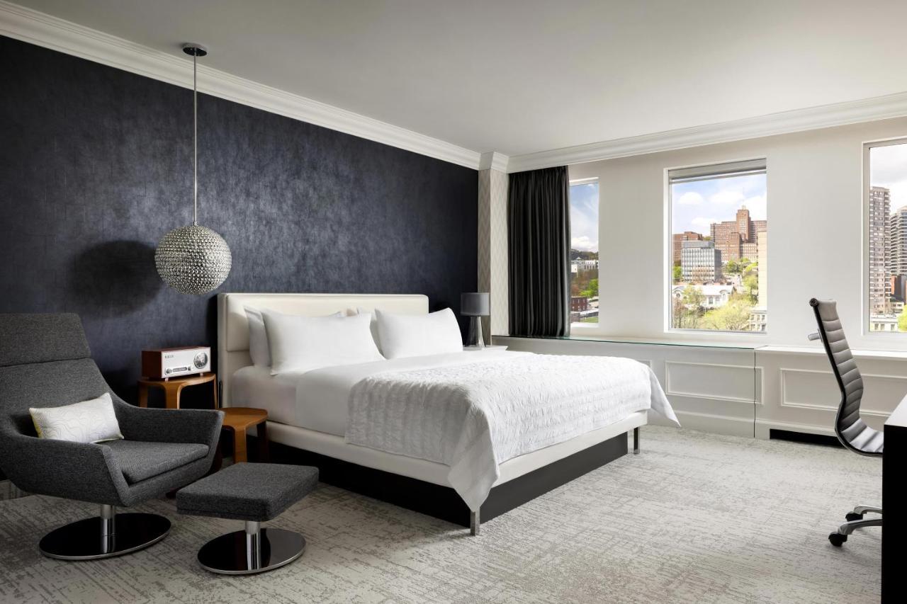 Deluxe, Guest room, 1 King,1132868703:JPEG
