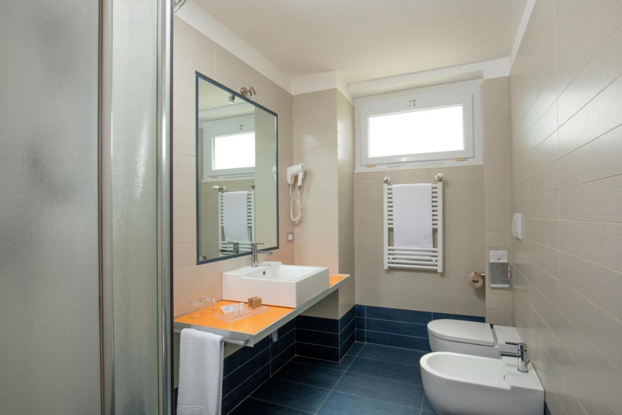 Standard Double or Twin Room Balcony