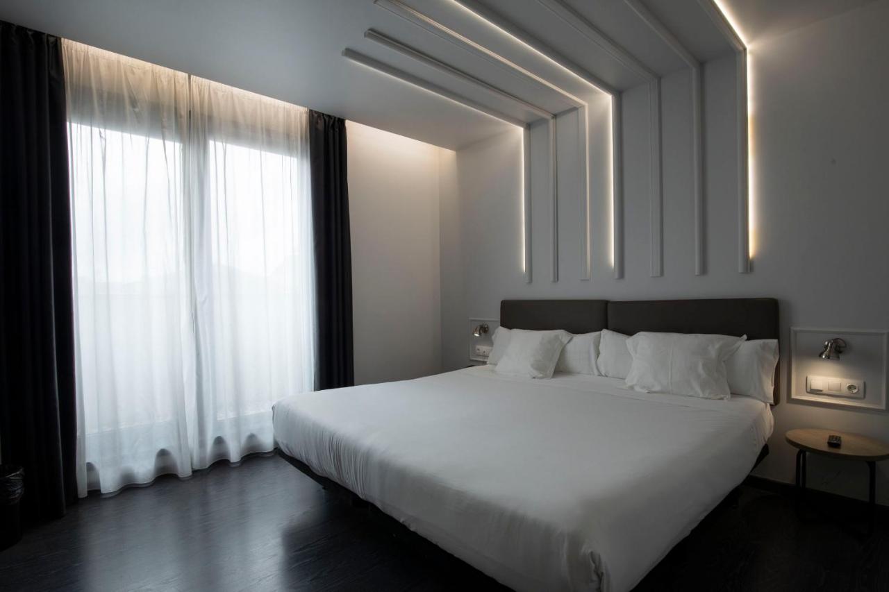 Double or Twin Room,1137654769:JPEG