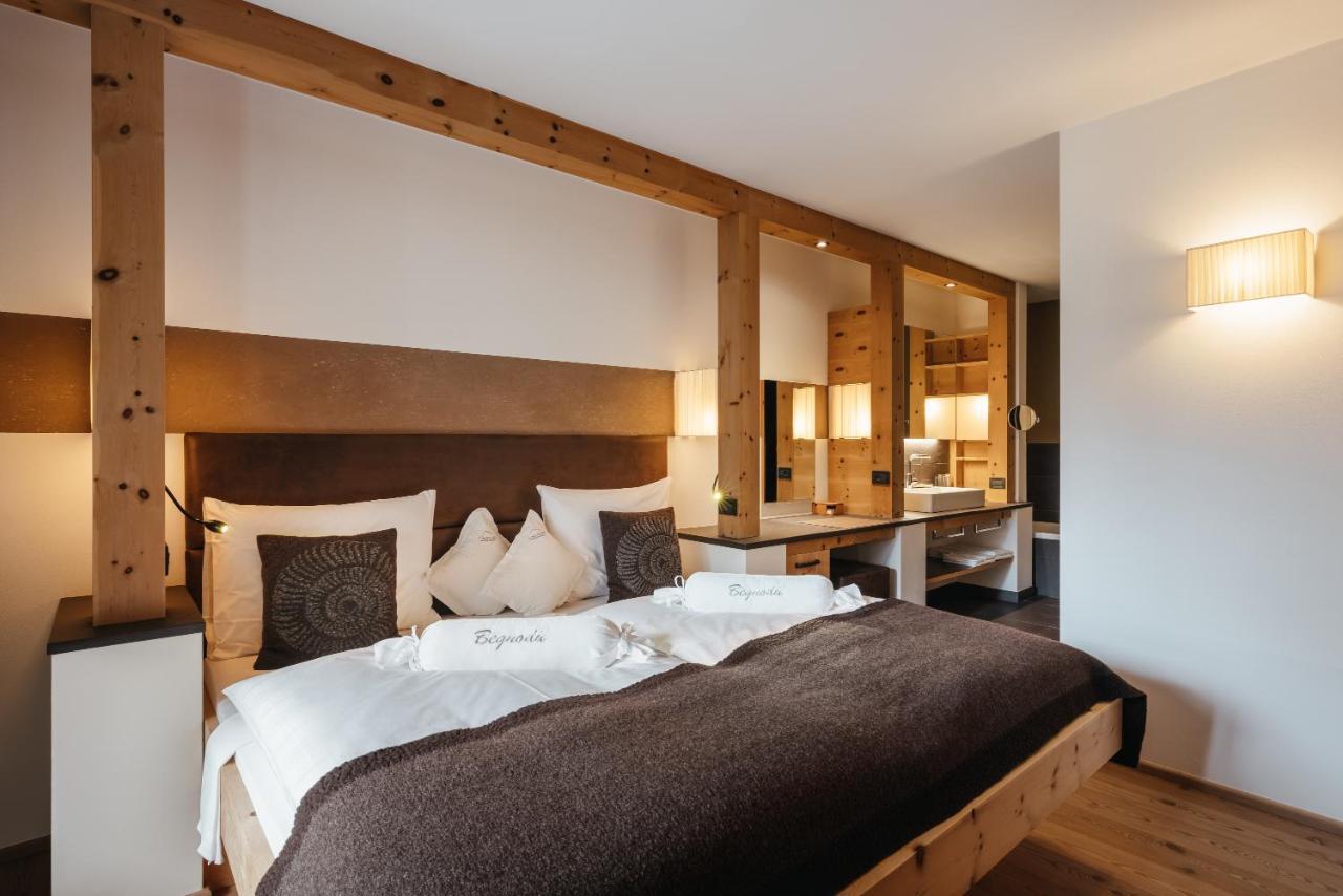 One-Bedroom Suite (2 Adults),1138637902:JPEG