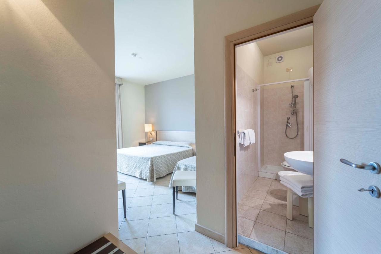 Triple Room Balcony Partial Sea View