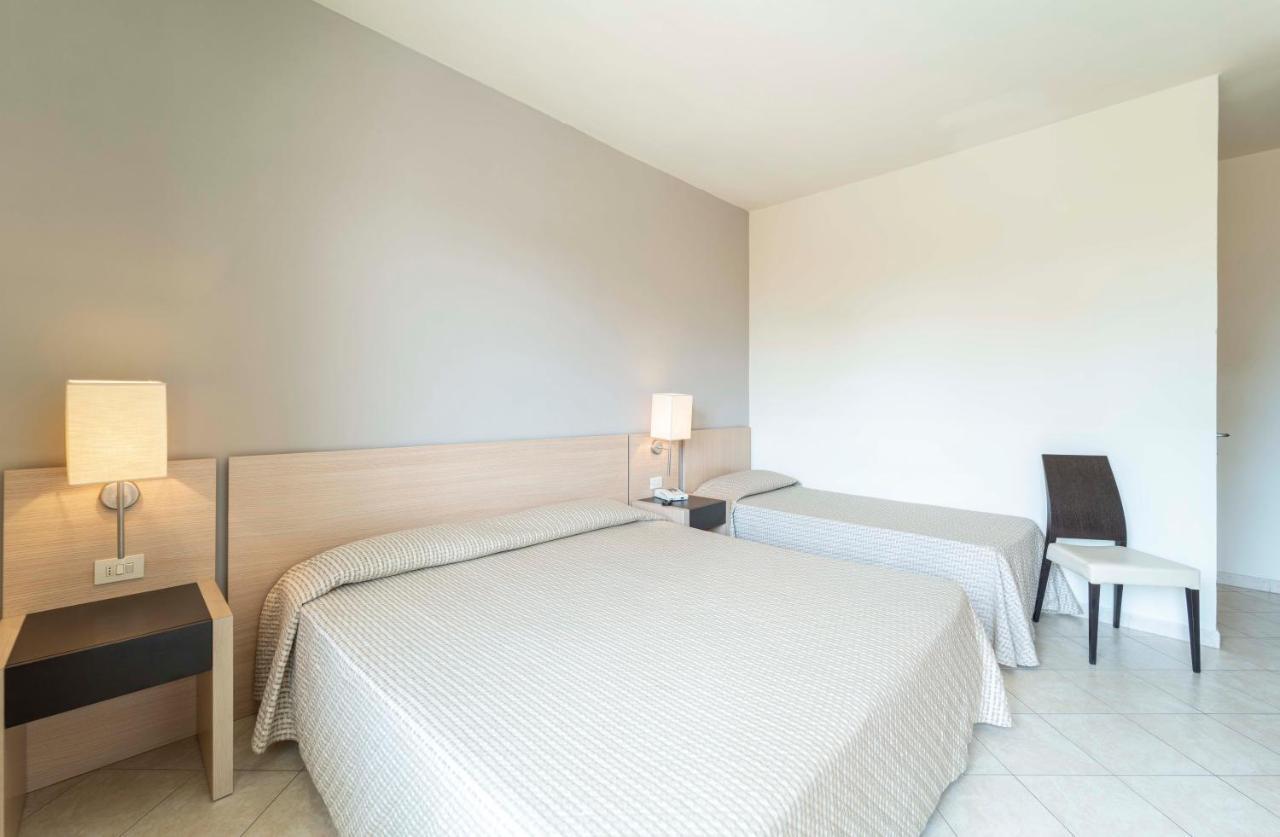 Triple Room Balcony Partial Sea View