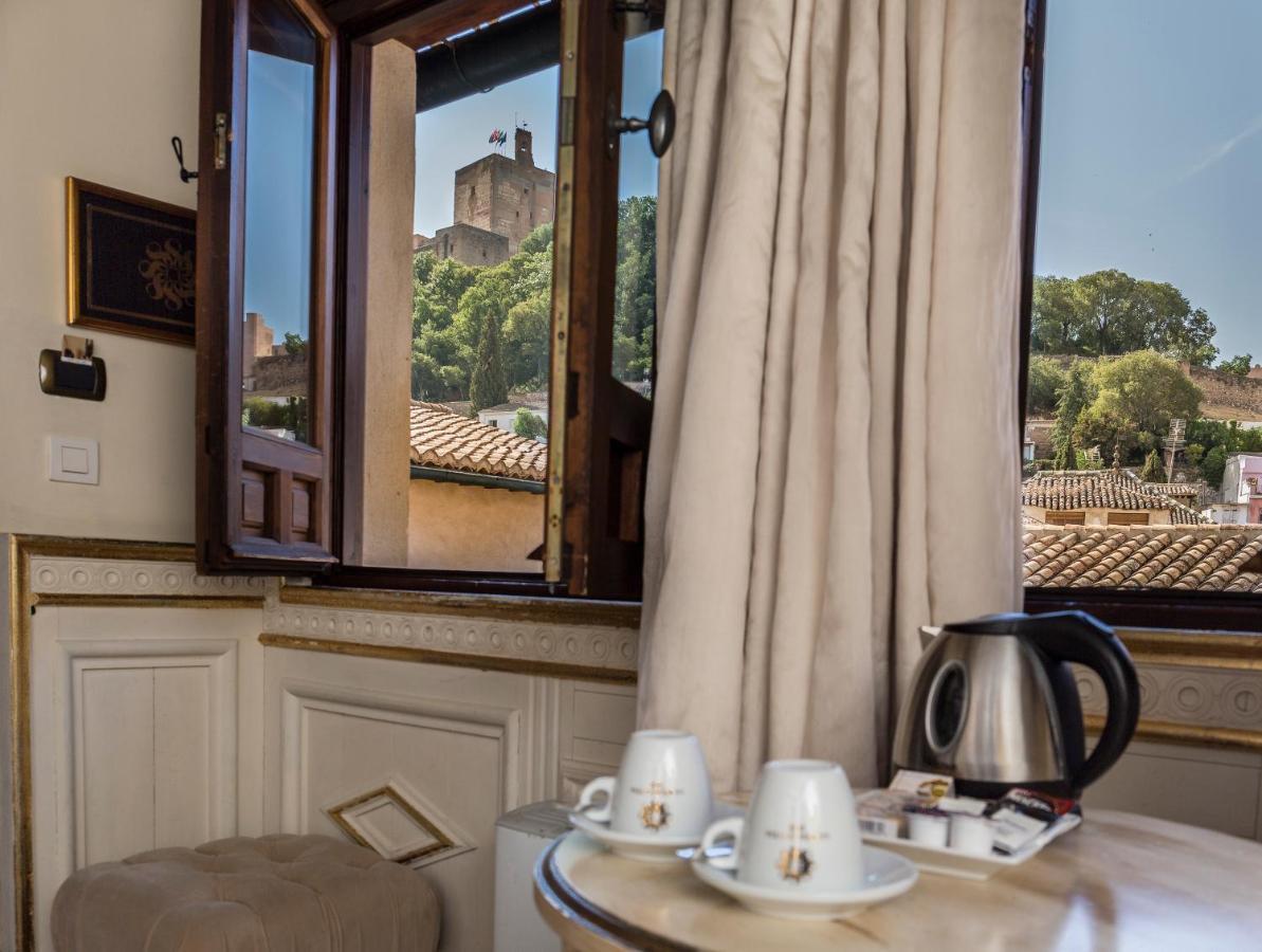 Deluxe Room Alhambra Views