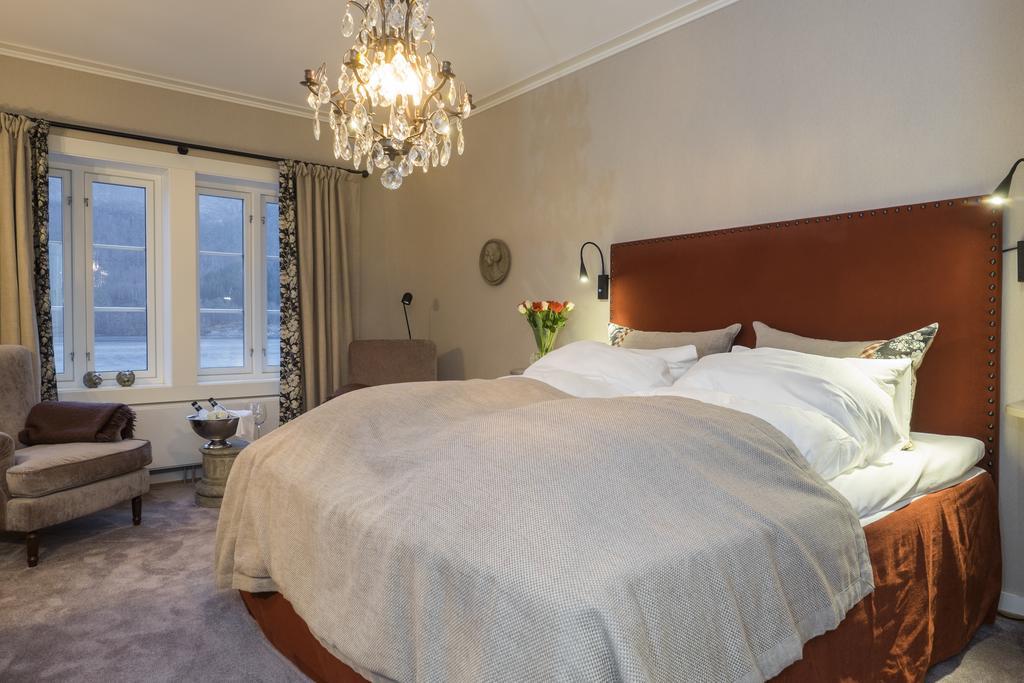 Deluxe Room with Sea View,1198300222:JPEG