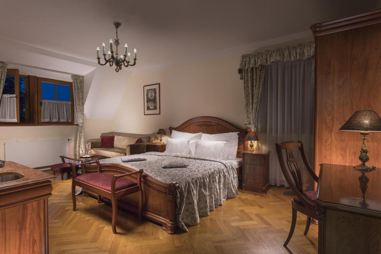 Standard Double or Twin Room