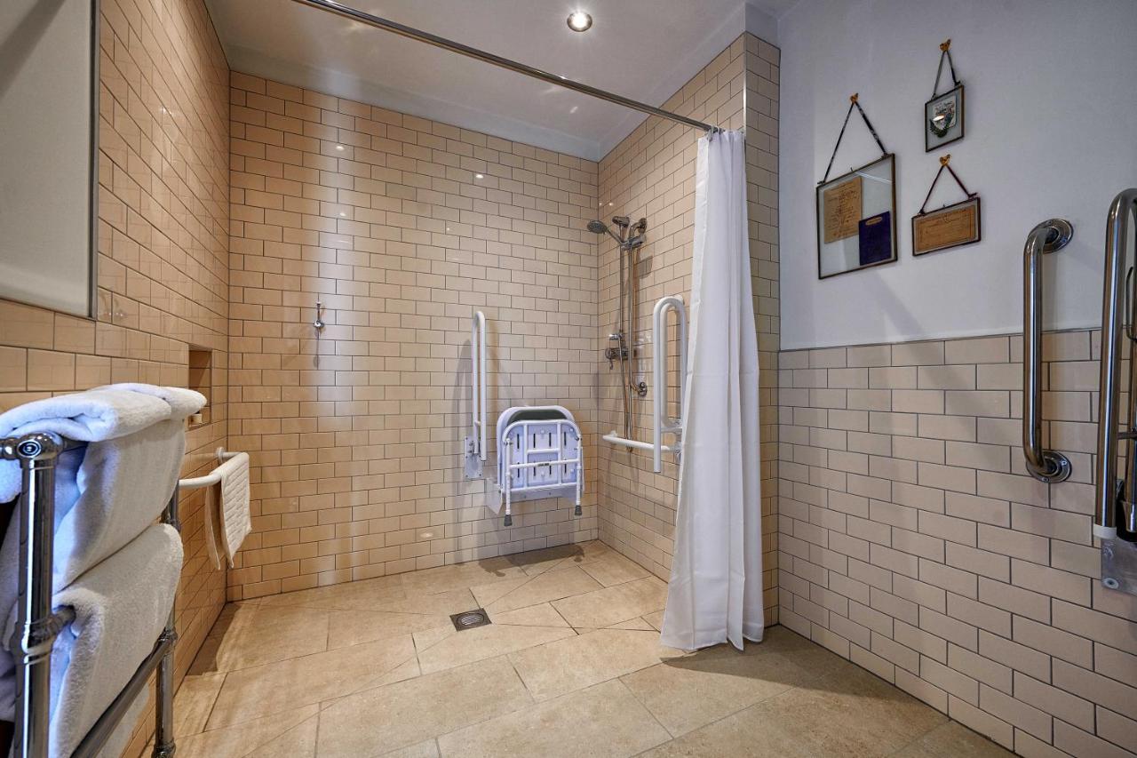 Deluxe with Balcony,1697924078:JPEG