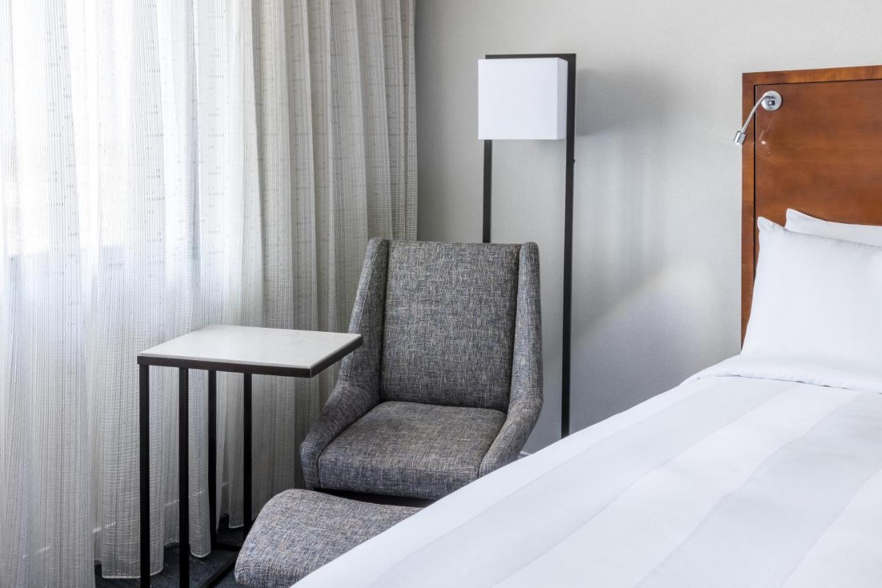 Guest Room with 2 Double Beds,1145529640:JPEG