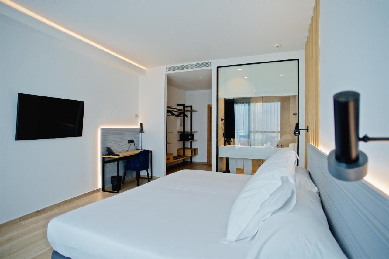 Deluxe Double or Twin Room Balcony Spa Access