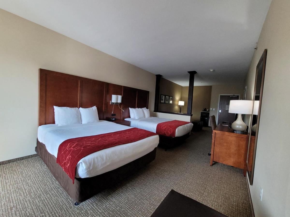 Suite with Two Queen Beds - Accessible/Non-Smoking,1146919030:JPEG