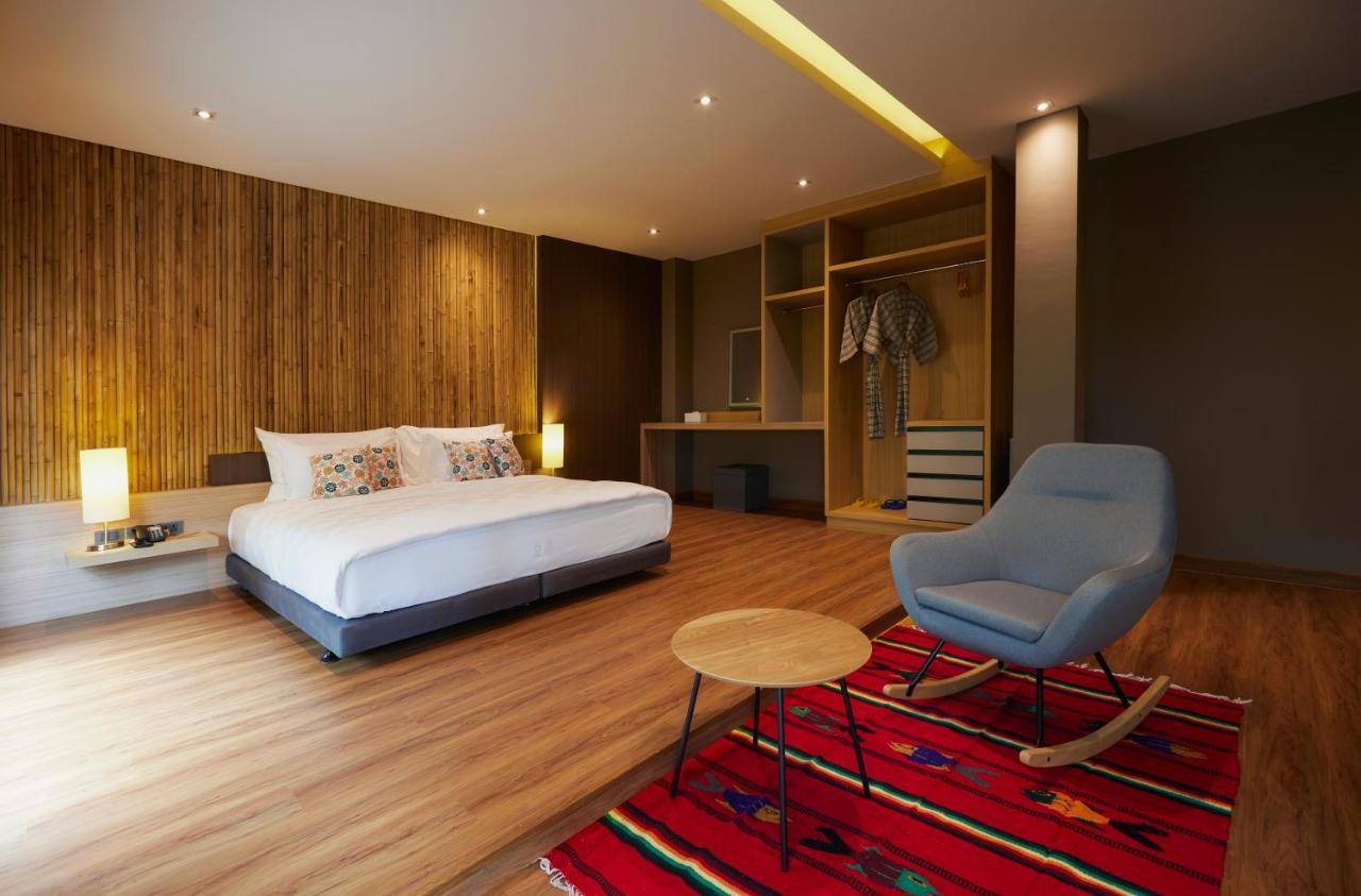 Deluxe Double Room Bath
