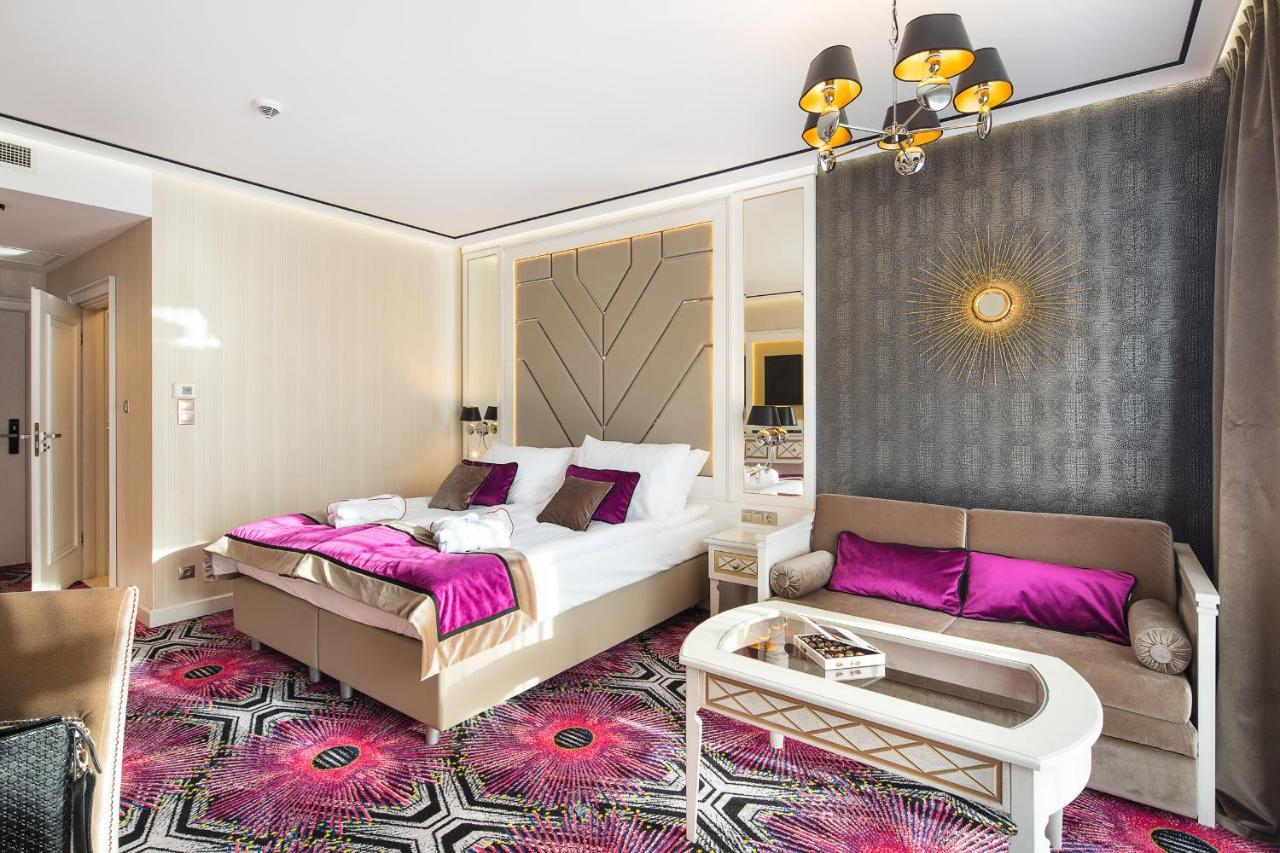 Deluxe Double or Twin Room Building B