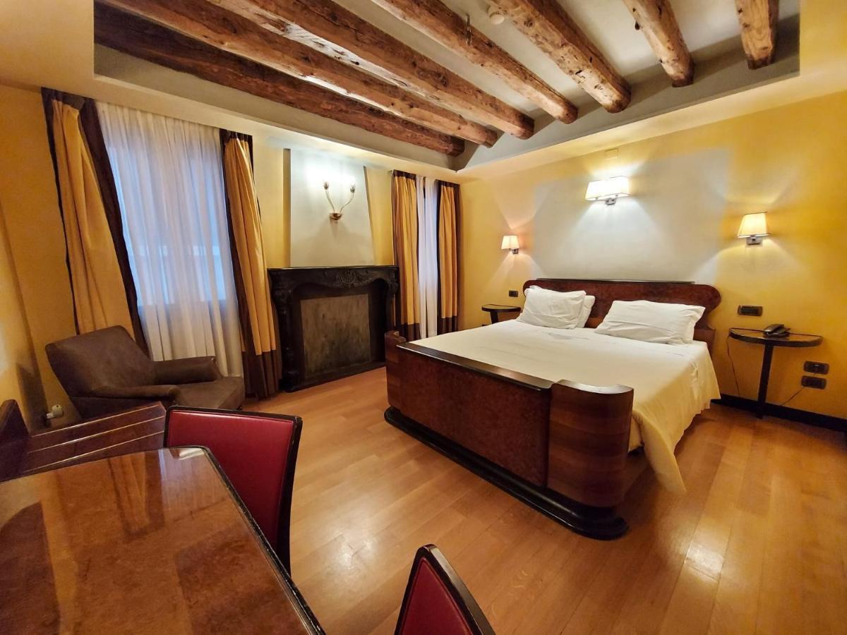 Classic Double or Twin Room
