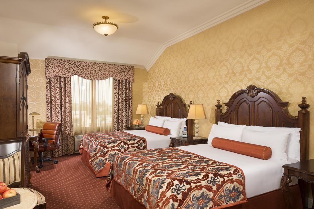 Deluxe Queen Room Two Queen Beds