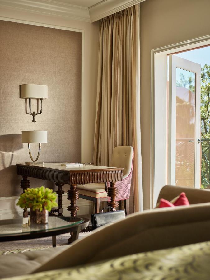 Deluxe King Room Balcony