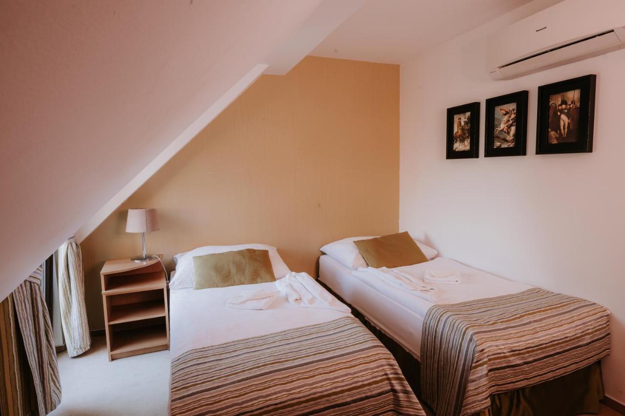 Deluxe Double or Twin Room with Balcony
