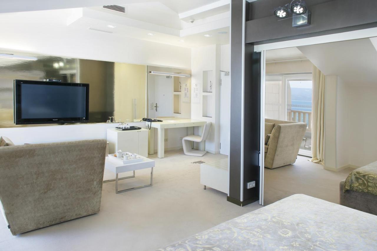 Executive Suite Terrace Sea View Whirlpool