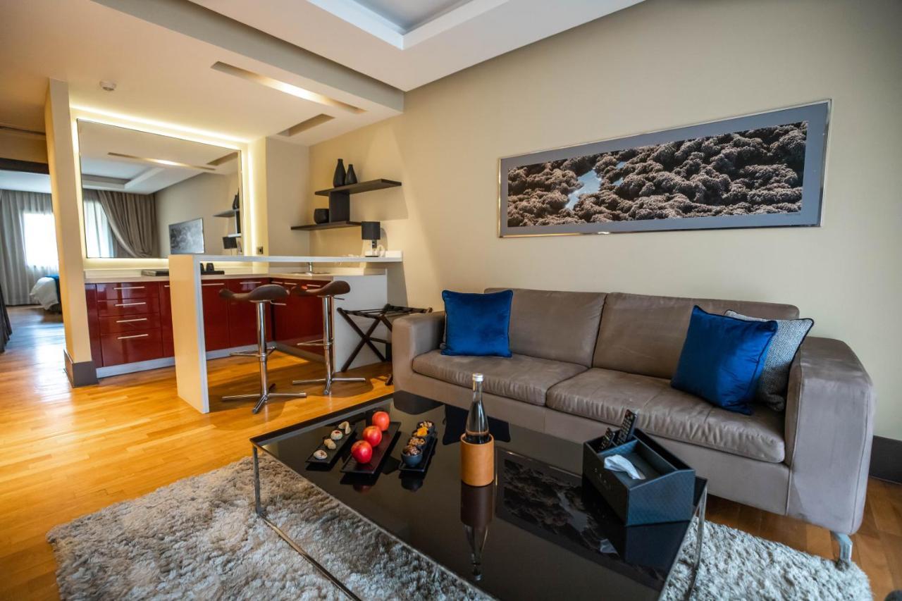 Executive Suite