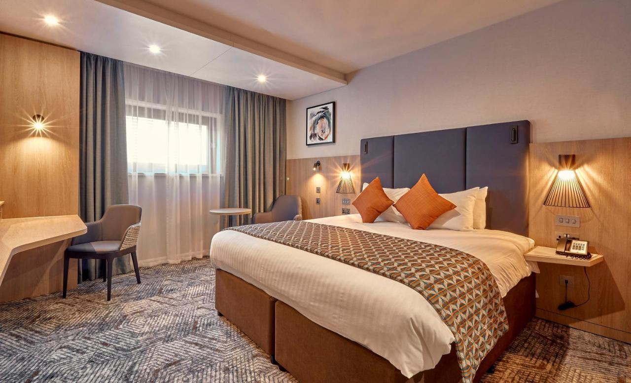 Standard Room,1275115279:JPEG
