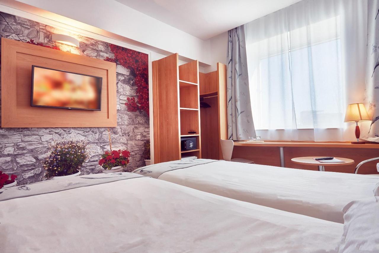 Standard Zweibettzimmer