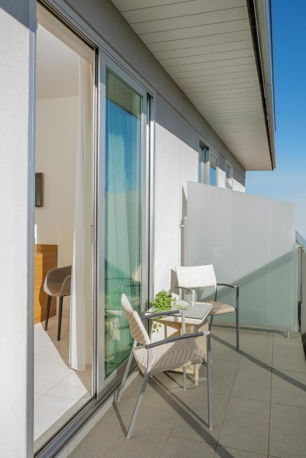 Deluxe Double Room,1499017255:JPEG