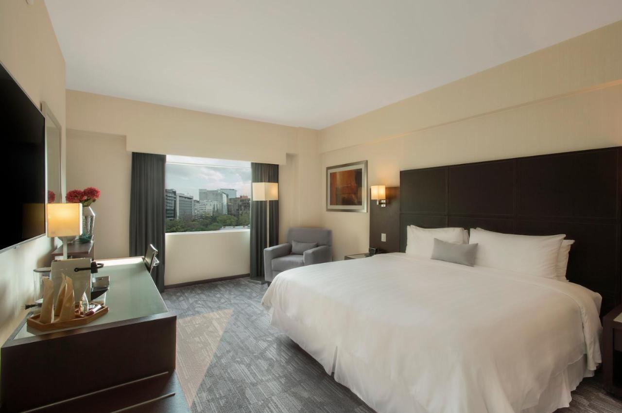 Deluxe King Room,1208218357:JPEG