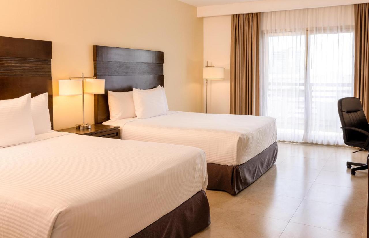Queen Room Two Queen Beds Mobility Access or Non-Smoking