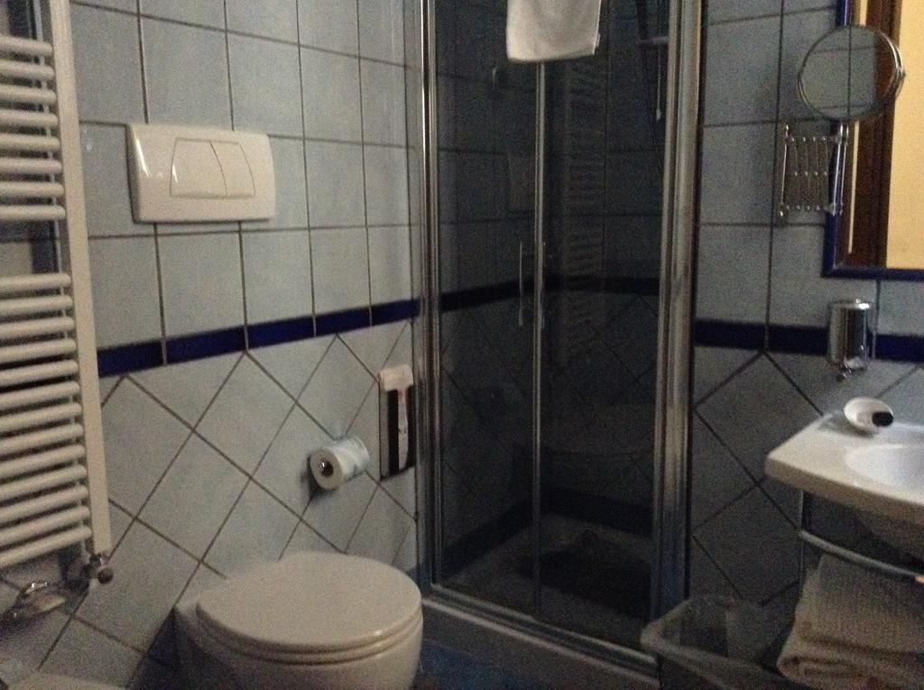 Standard Double Room,117694969:JPEG