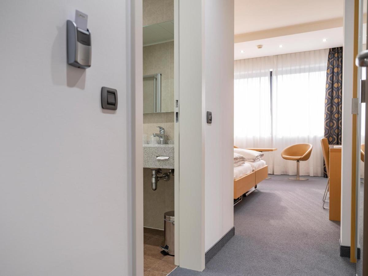 Standard Twin Room,1187330839:JPEG