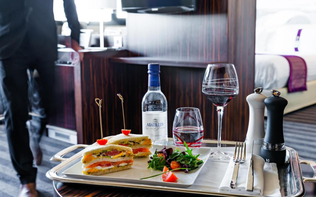 Premium Queen Room,1498577419:JPEG