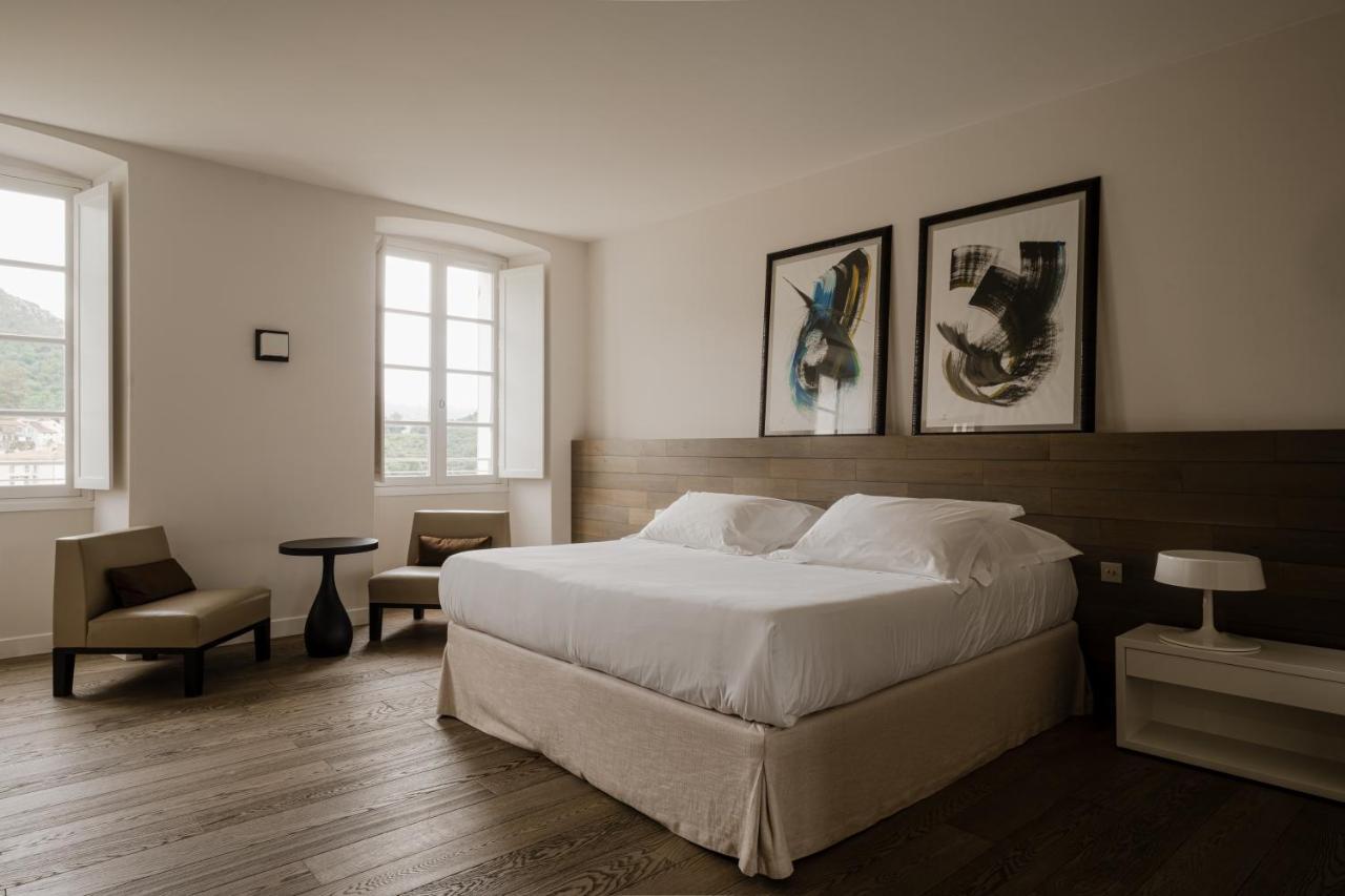 Deluxe Suite,1553852656:JPEG