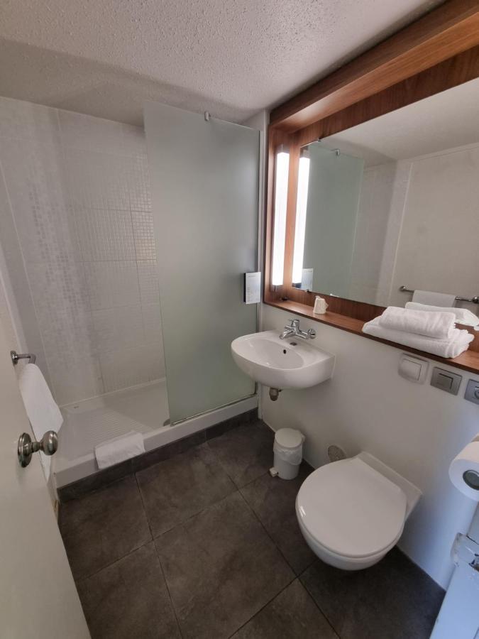 Standard Room 2 Single Beds