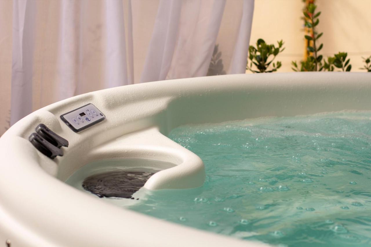 Double Room Spa Bath