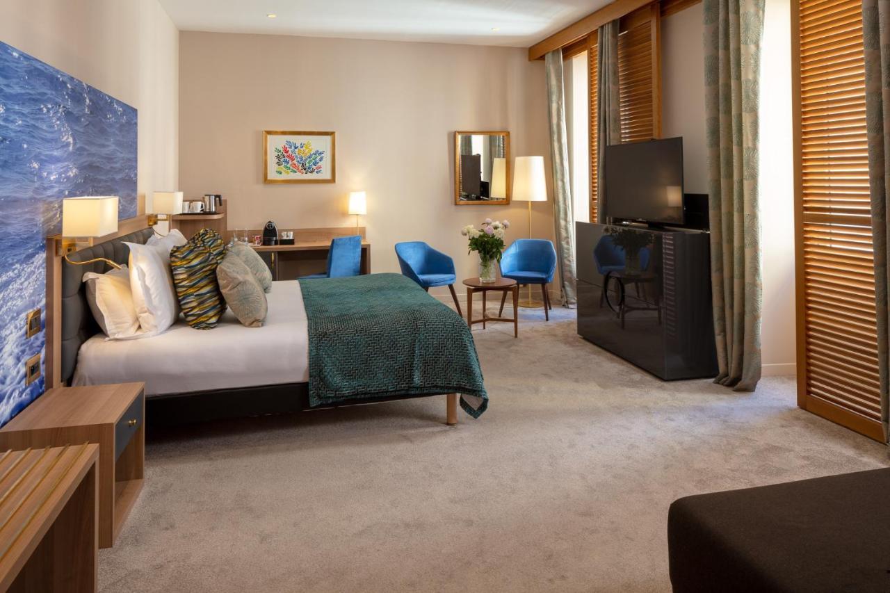 Executive Room,1273959697:JPEG