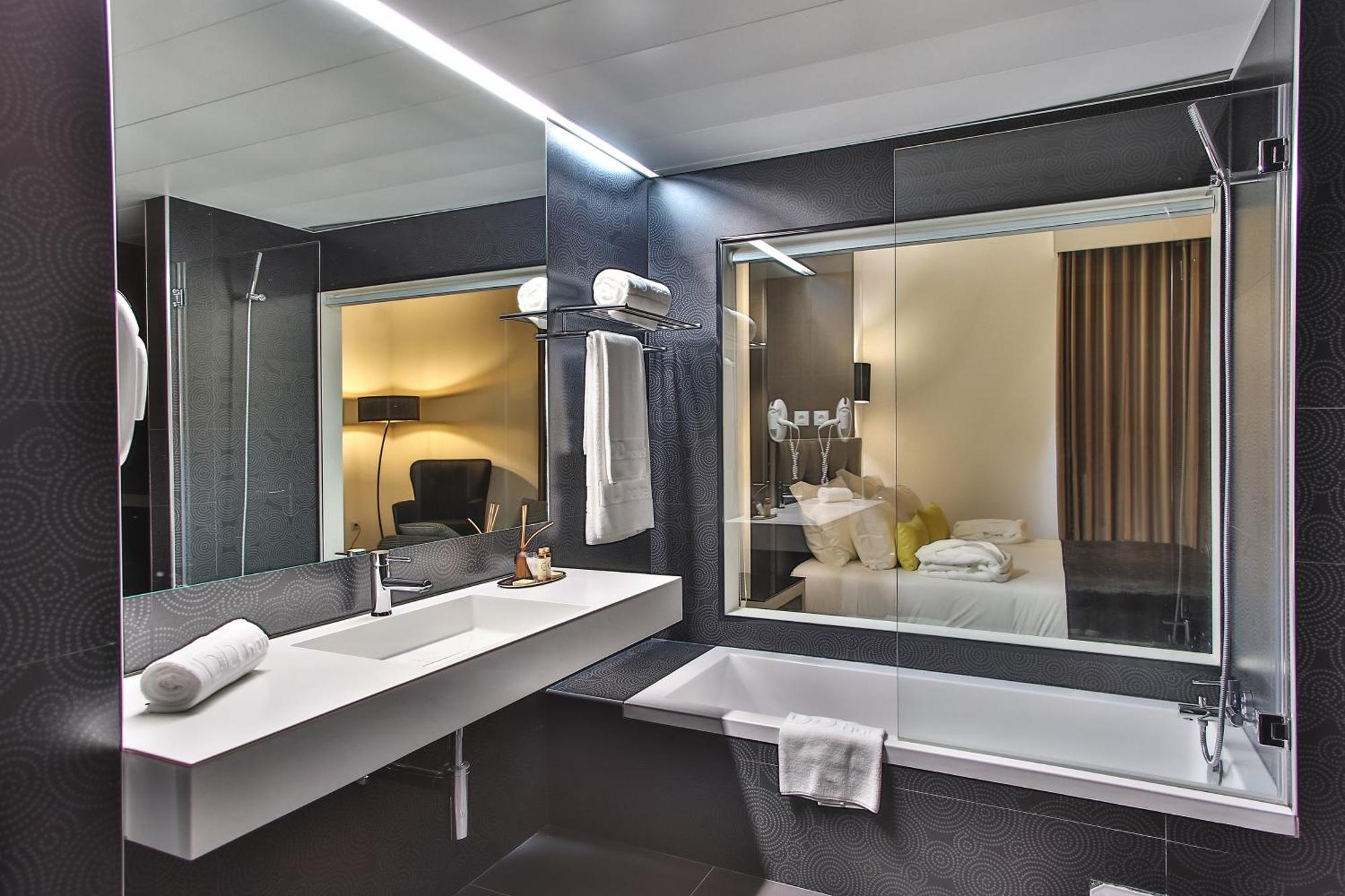 Suite with Balcony - River View,1580641245:JPEG