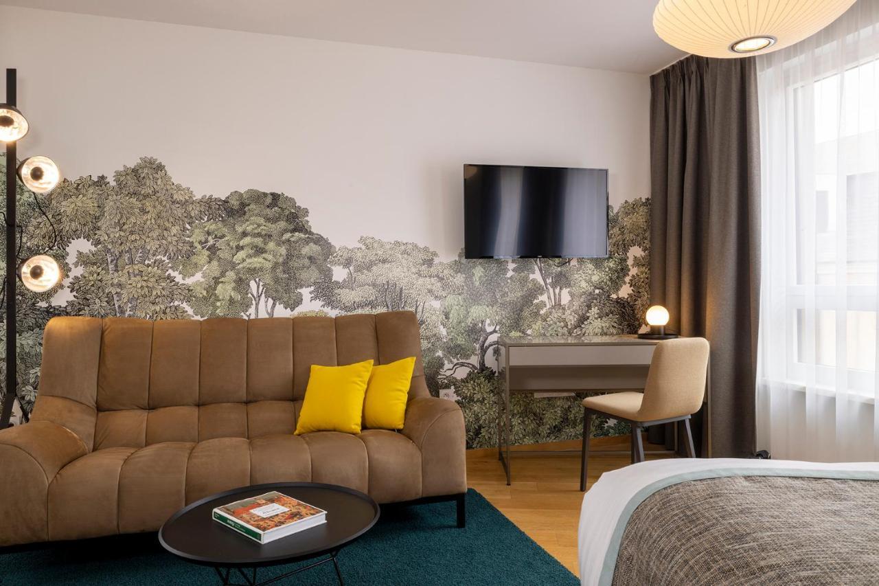 Apartment,1200003241:JPEG