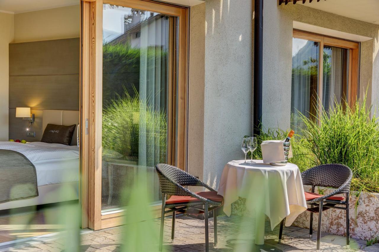 Royal Suite with Garden View,1681730253:JPEG