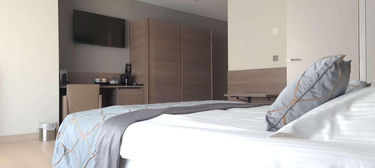 Premium Twin Room,1774449225:JPEG