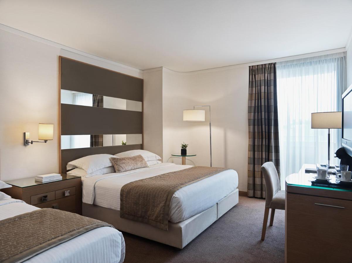 Superior Triple Room with City View,1206148183:JPEG