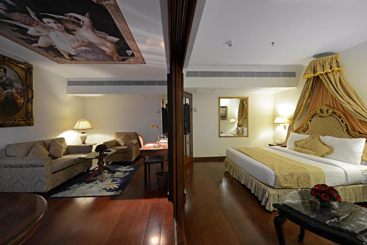 Maharaja One Bedroom Suite