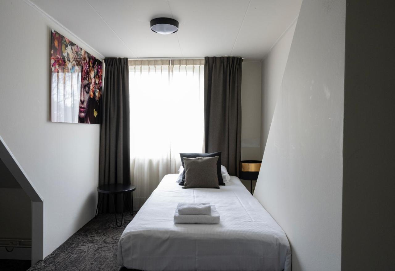 Single Room,1202819176:JPEG