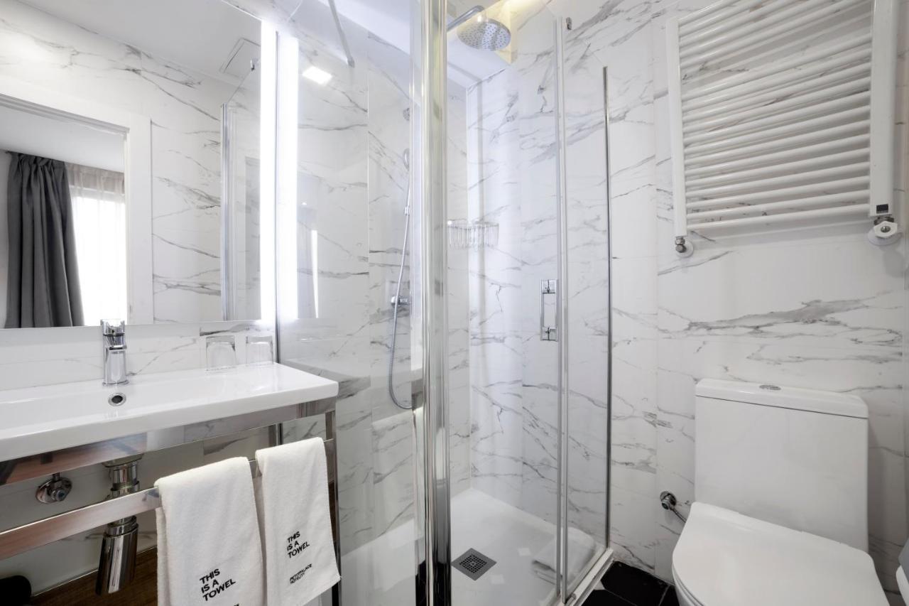 Double Room with Extra Bed,1431888406:JPEG