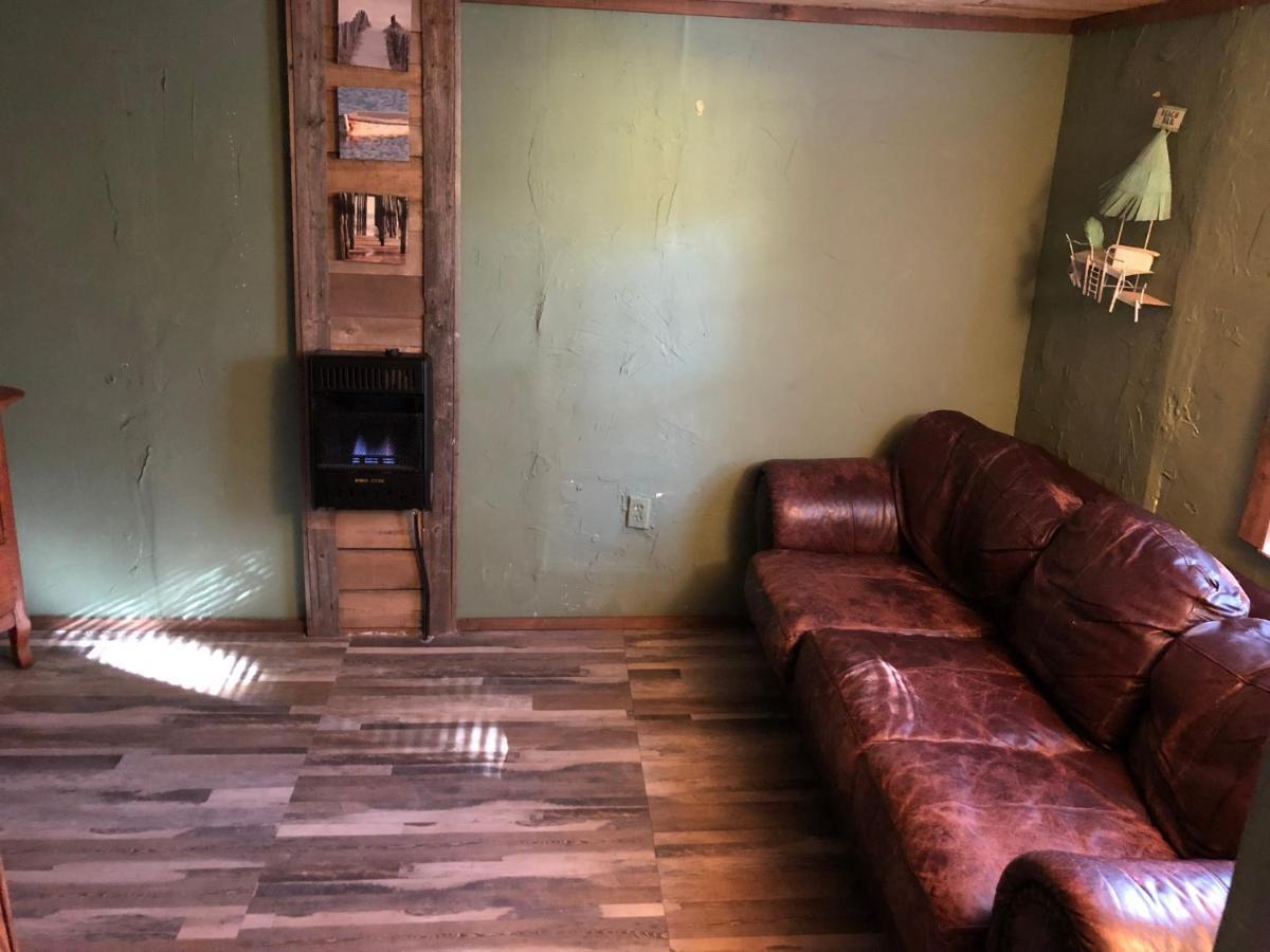 One-Bedroom Bungalow