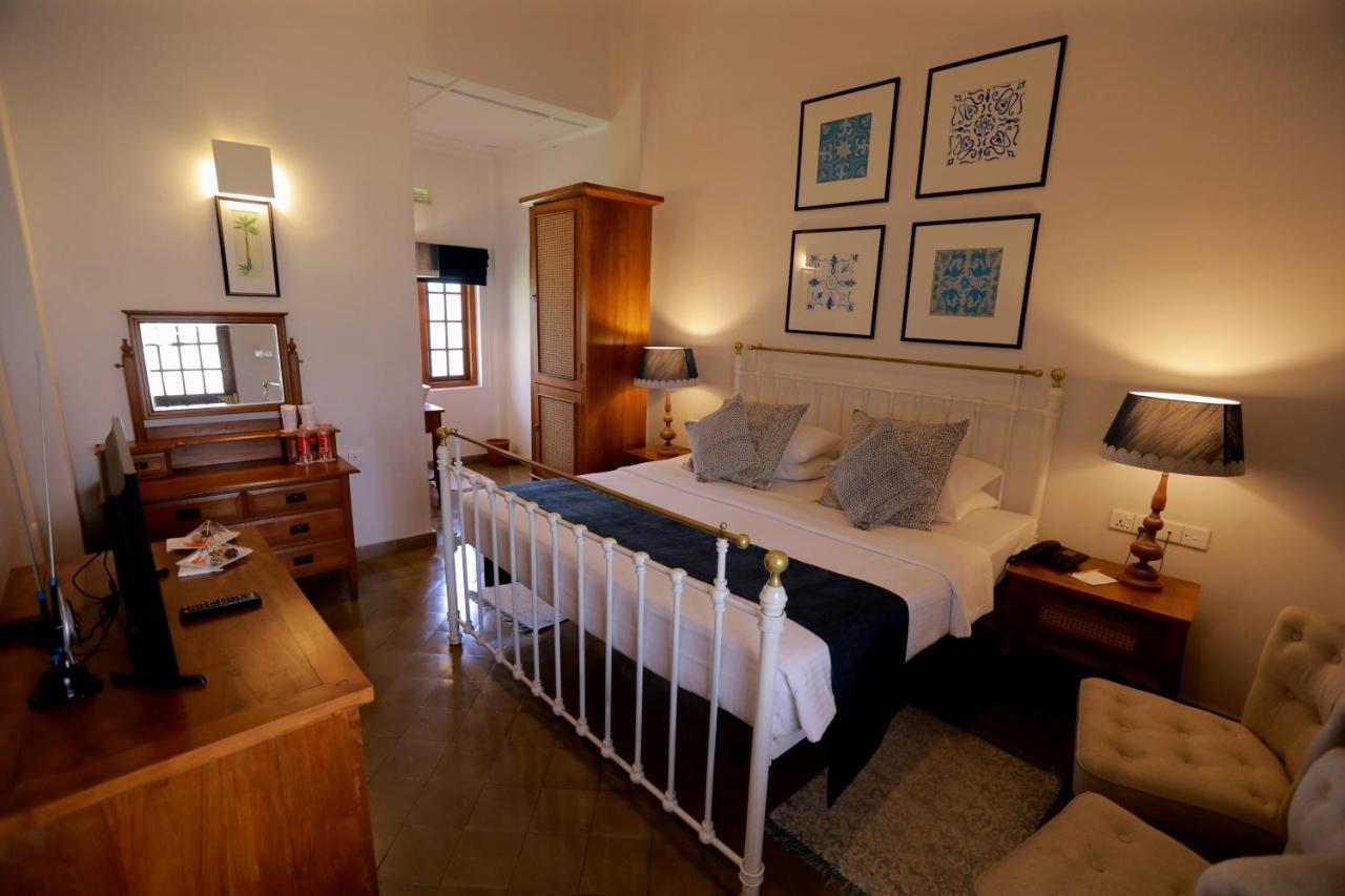 Deluxe Double Room Early check- or Late check-out on availability DROP off at Railway Station on Adisham Bungalow Excursion