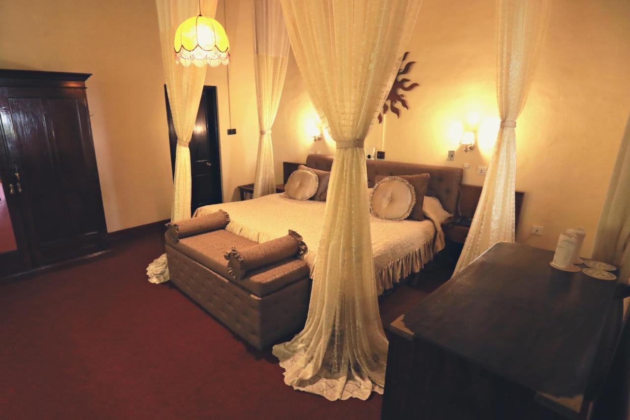 Presidential Suite