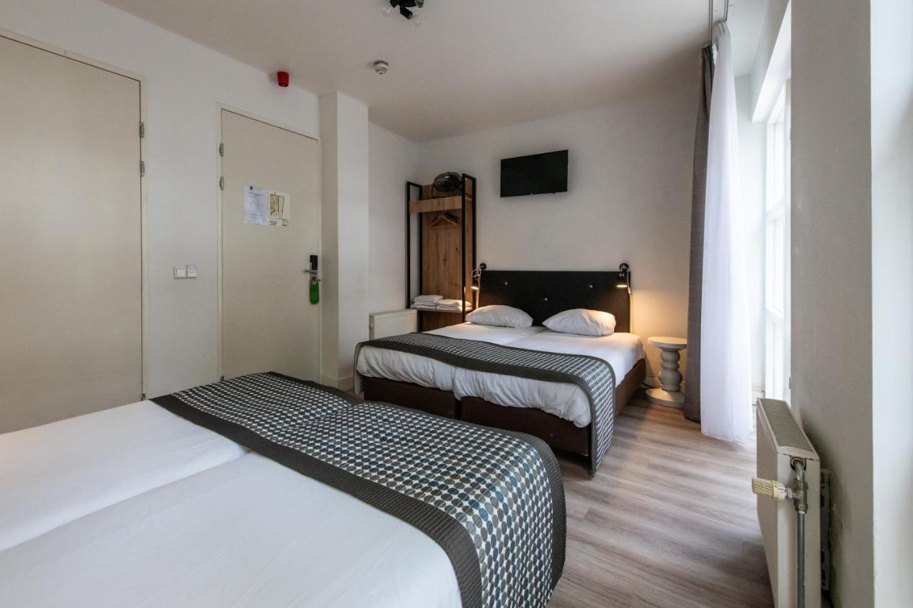 Quadruple Room,1433937928:JPEG