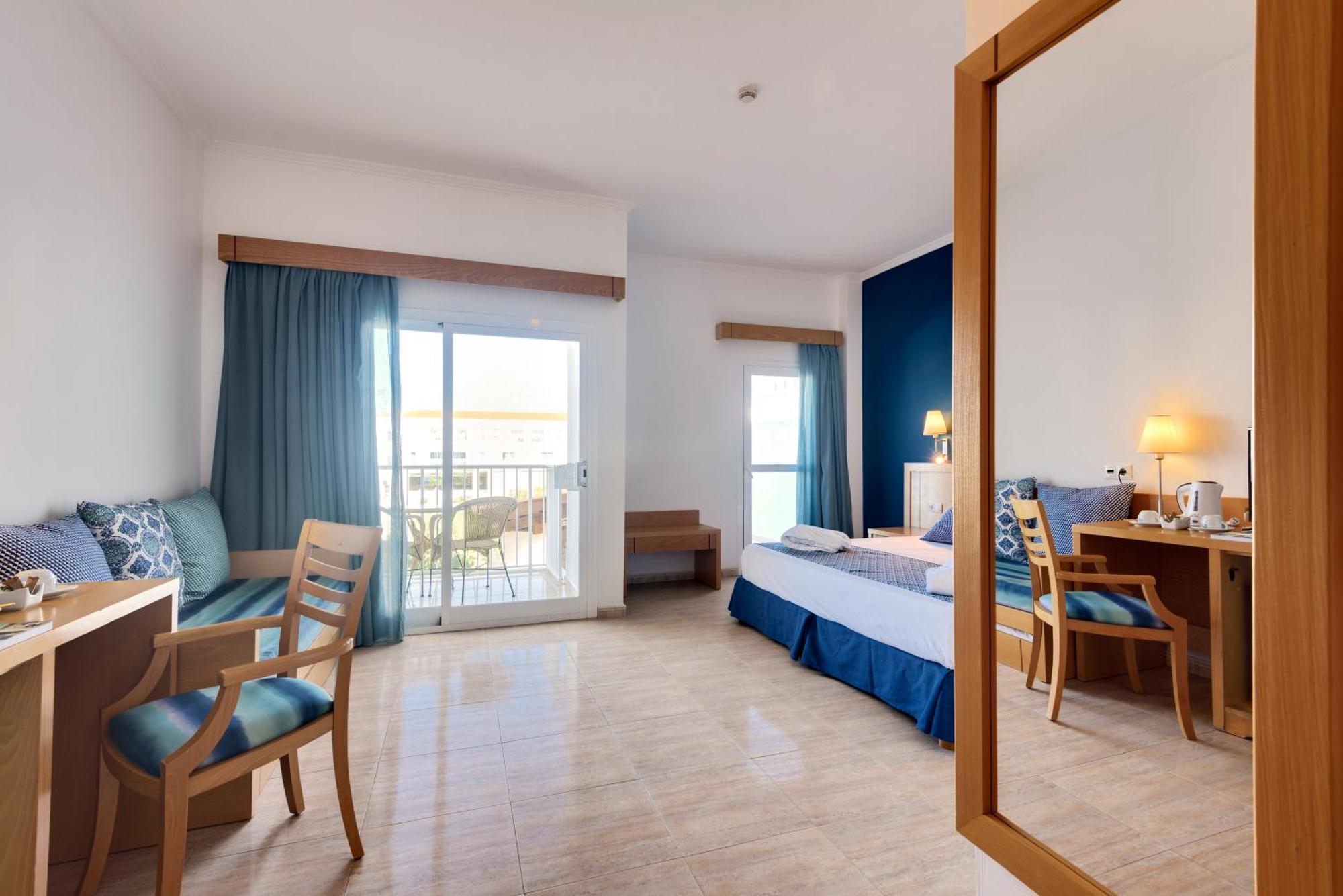 Superior Room with Side Sea View