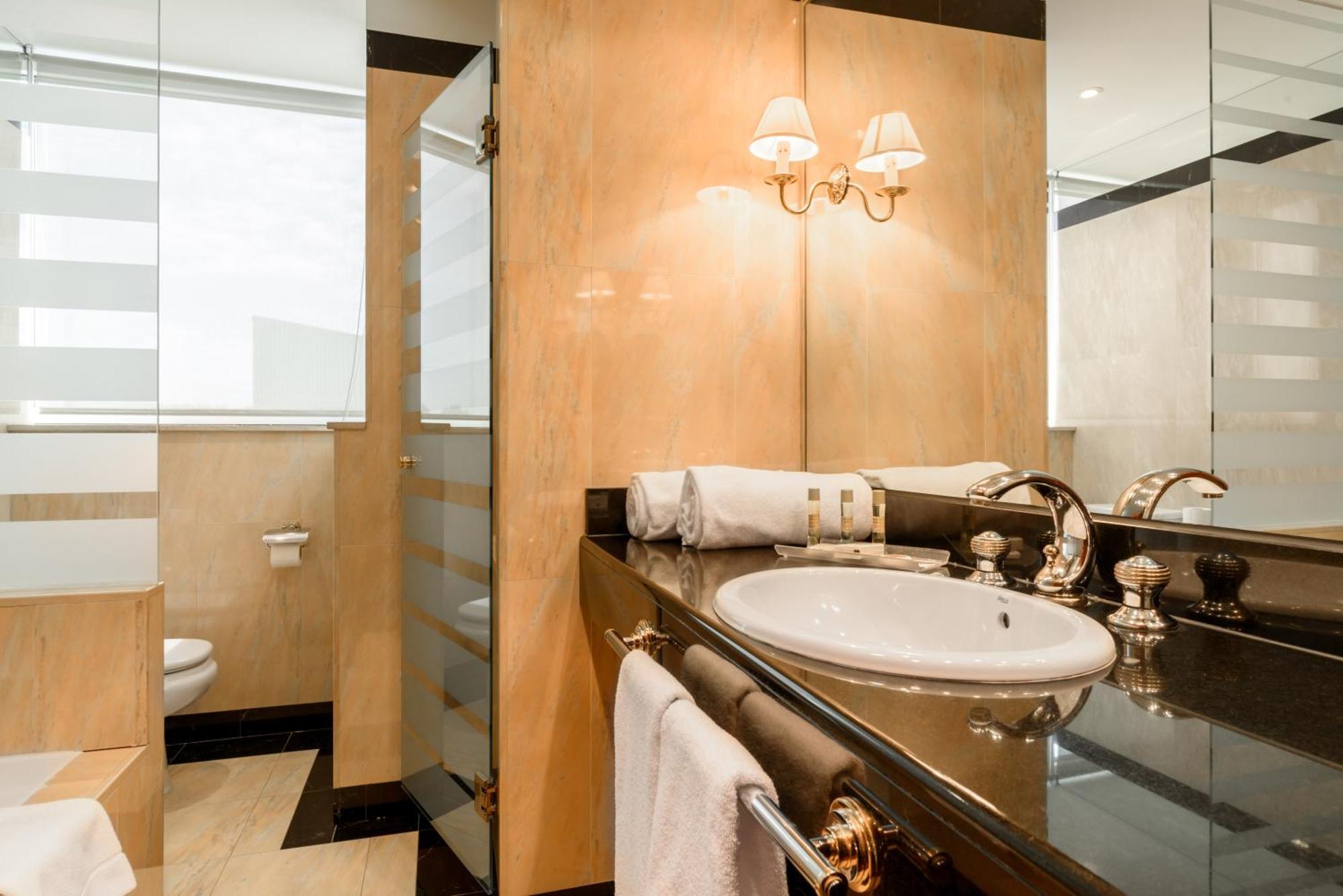 Double or Twin Room,1273098073:JPEG