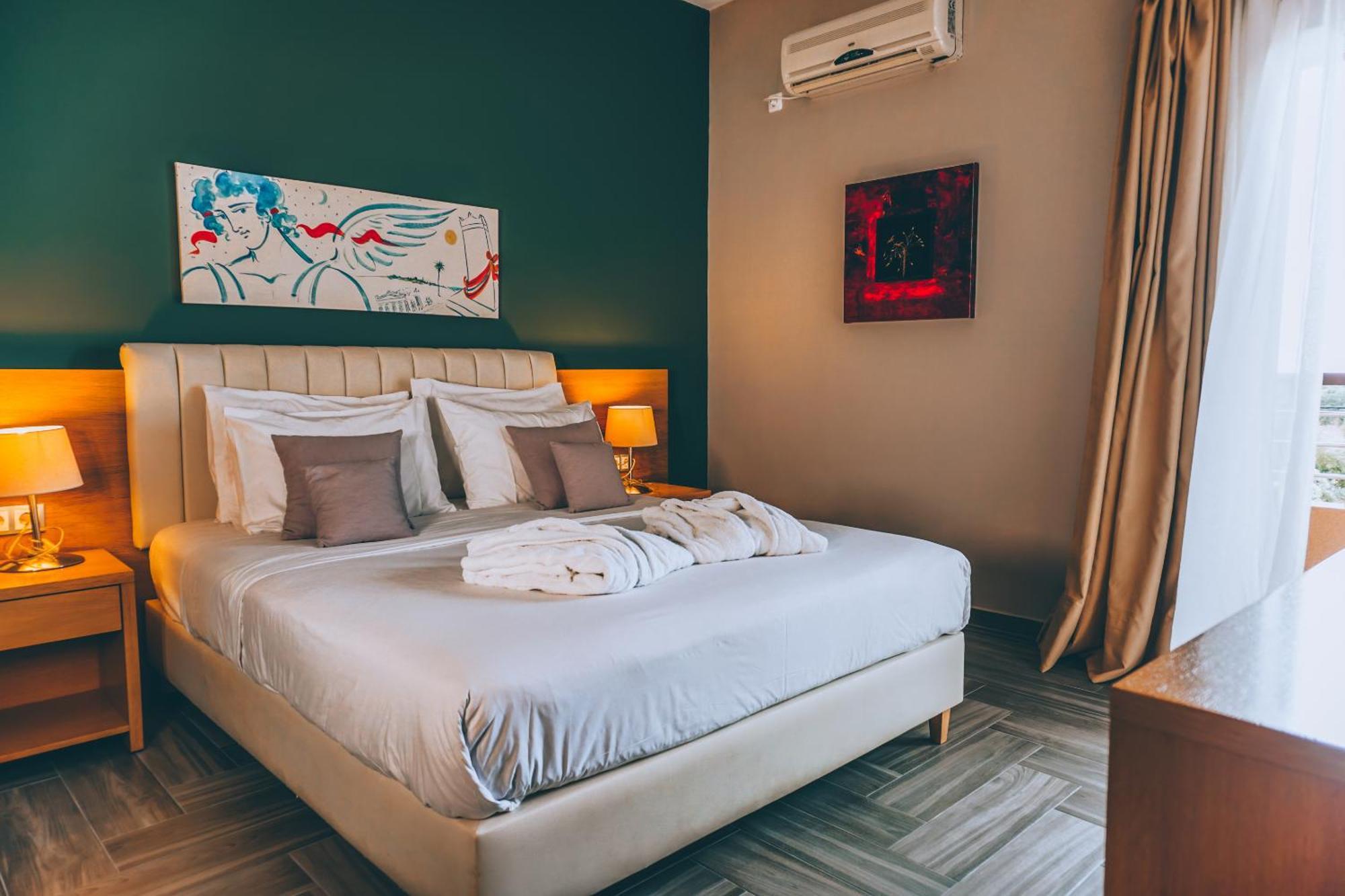 Junior Suite (2- 4 adults),1208287921:JPEG