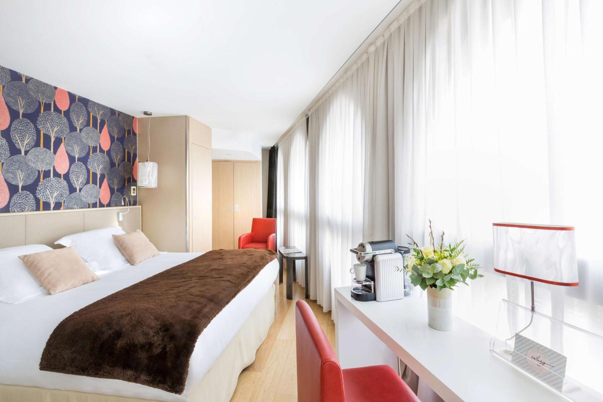 Deluxe Queen Room